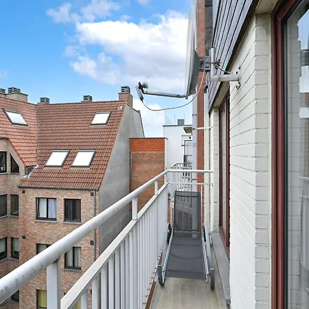 Renovated In Knokke-heist With Views Διαμέρισμα