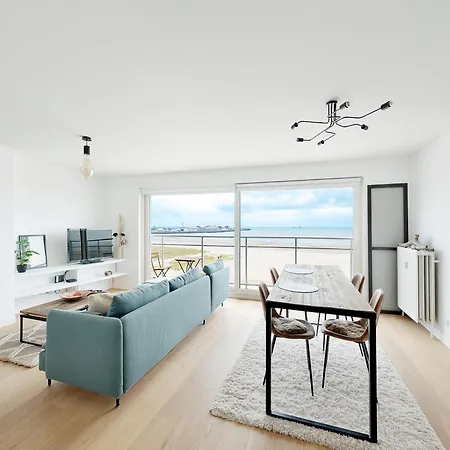 Renovated In Knokke-heist With Views *
