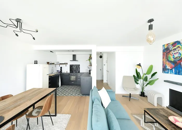 Renovated In Knokke-heist With Views * Heulebrug